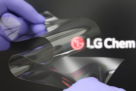 LG no se olvida de los móviles y trabaja en una pantalla flexible ultrarresistente y sin pliegues LG no se olvida de los móviles y trabaja en una pantalla flexible ultrarresistente y sin pliegues