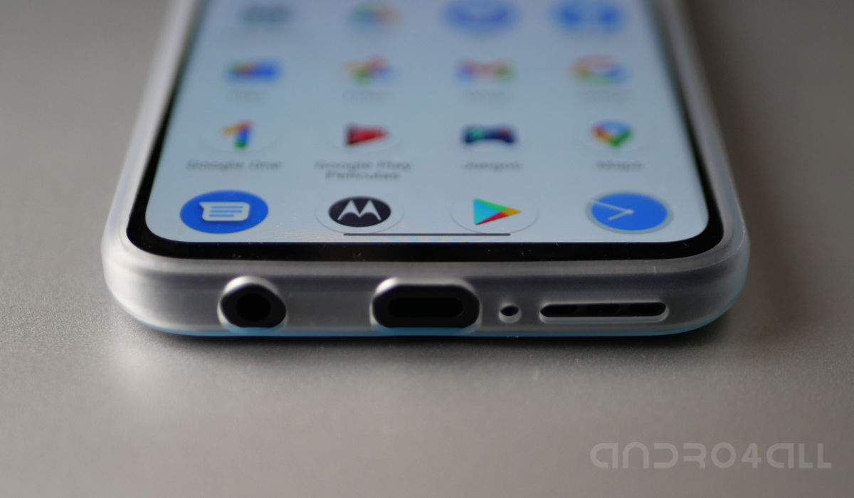 Motorola moto g71 5G puertos y funda