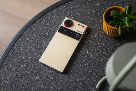 He probado la alternativa al Samsung Galaxy S25 Ultra que cuesta menos de 800 euros. ¿Vale la pena? He probado la alternativa al Samsung Galaxy S25 Ultra que cuesta menos de 800 euros. ¿Vale la pena?